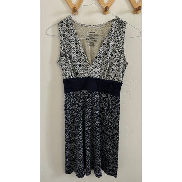 Patagonia Dress Women's XS Margo Organic Cotton Blue Cream V Neck Knee Length - Picture 2 of 6